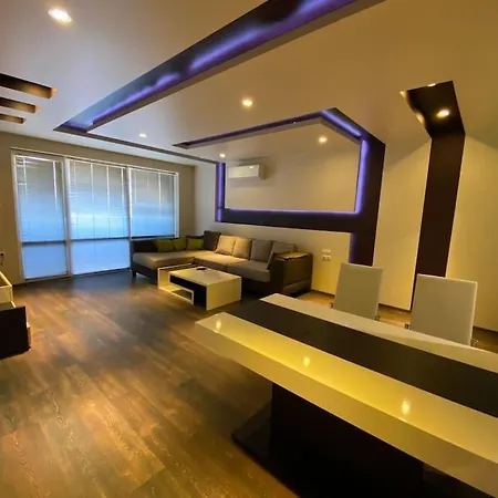 Modern 1br With Garden View & Free Street Parking