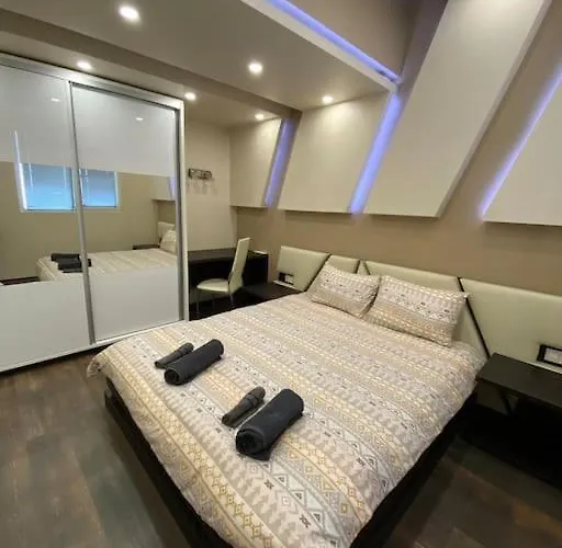 Modern 1br With Garden View & Free Street Parking